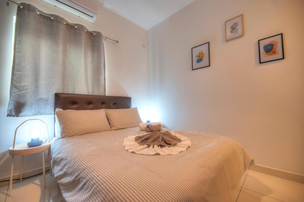 Large And Modern 2Bedroom With Balcony Glub1-1 Gzira Esterno foto