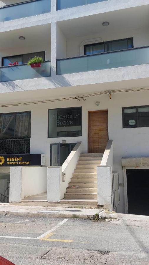Large And Modern 2Bedroom With Balcony Glub1-1 Gzira Esterno foto